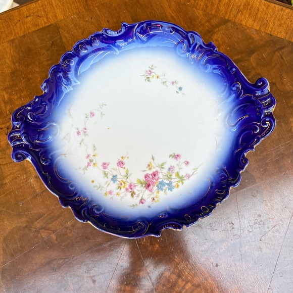 Blue and white large decorative plate. - Picture 1 of 6